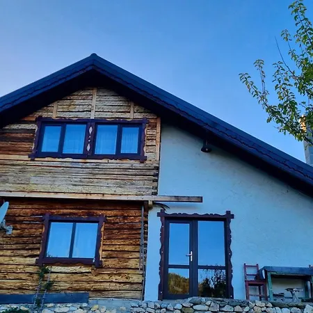 Casa Buna Chalet Fundatica